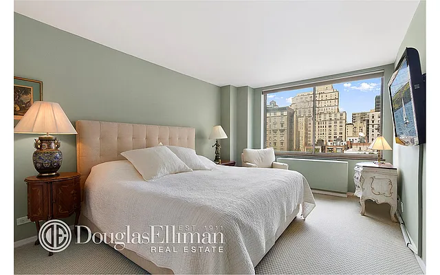 Rented by Douglas Elliman | media 20
