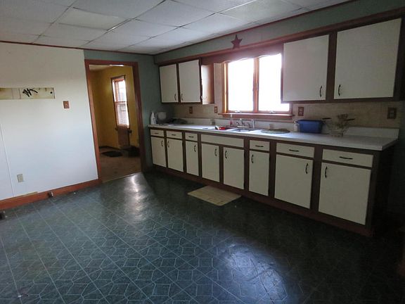 5th image of 346 13th St