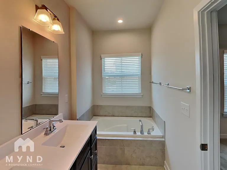 2203 Doby Creek Ln — Photo 14