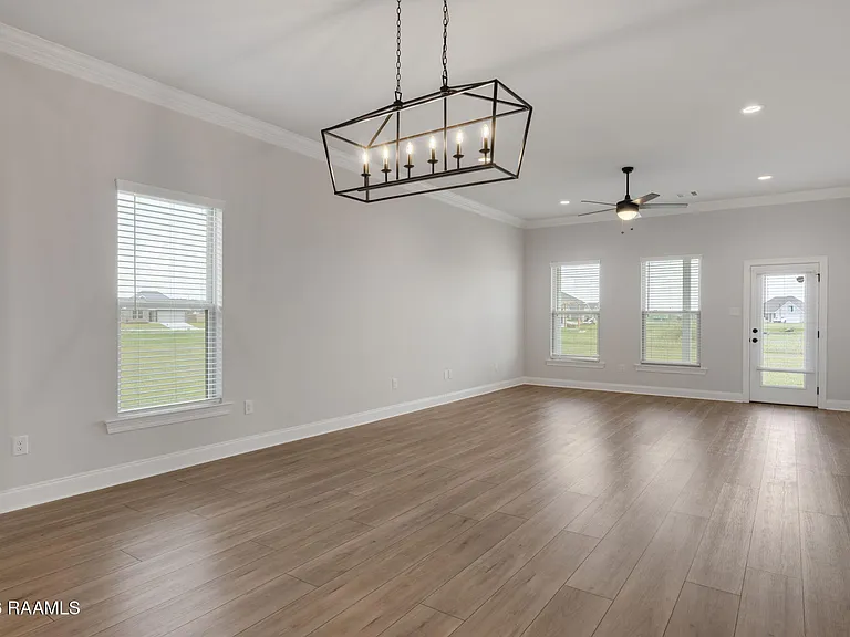 106 Bejeweled Ave — Photo 10