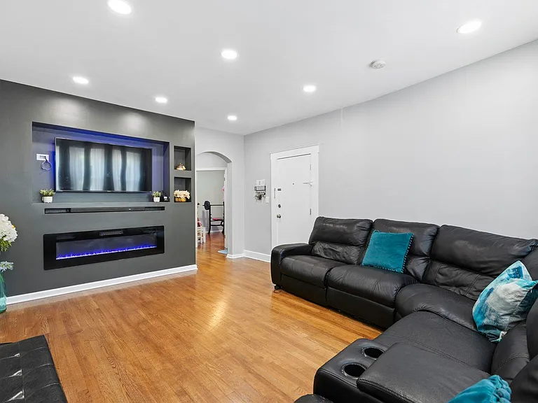 98 Bergen Ave #1 — Photo 5