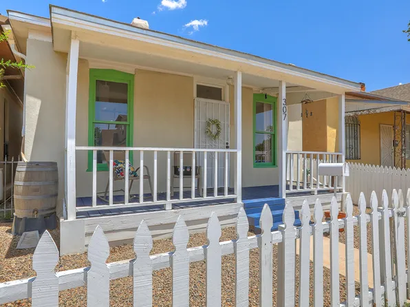 307 Hazeldine Ave SW, Albuquerque, NM 87102