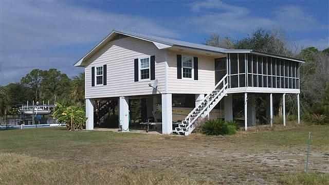 1st image of 32 Blue Heron Way