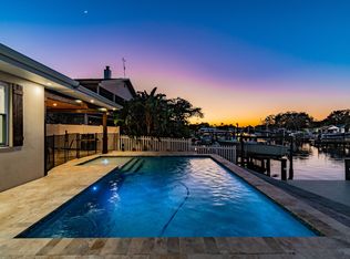 413 Crosswinds Dr, Palm Harbor, FL 34683