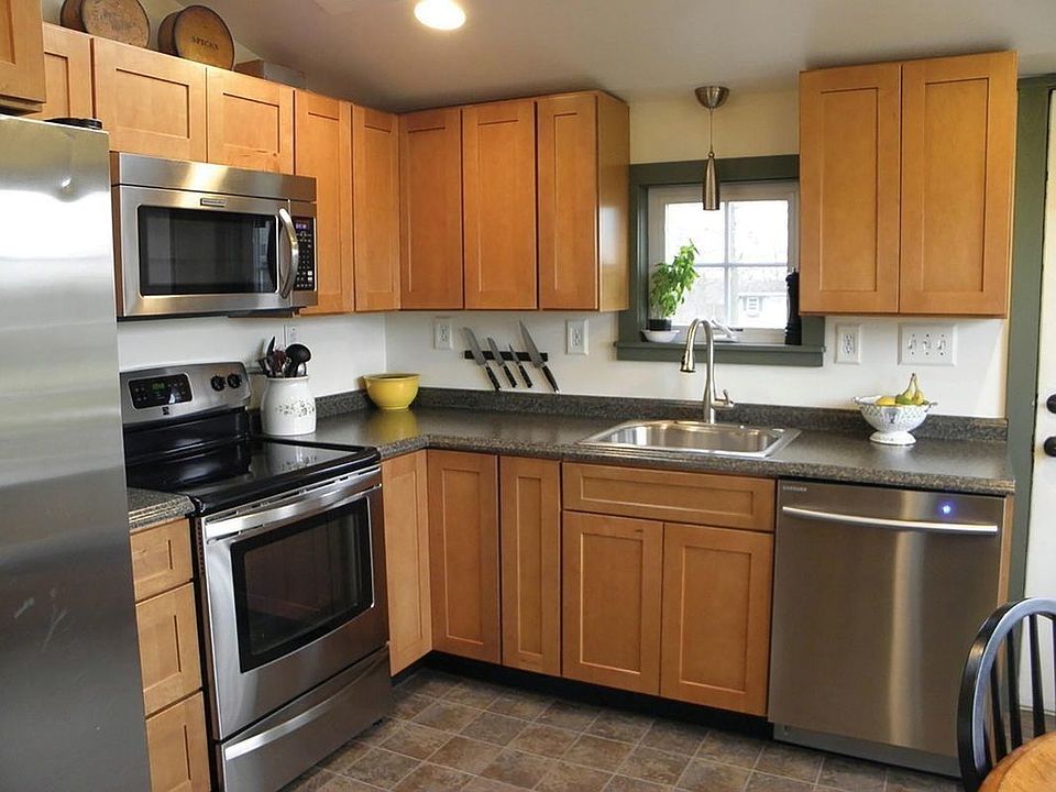 2nd image of 25-60 College Point Blvd #A