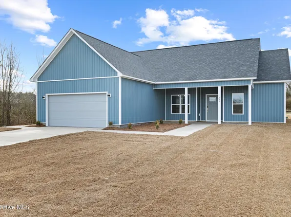 293 Haywood Drive, Richlands, NC 28574