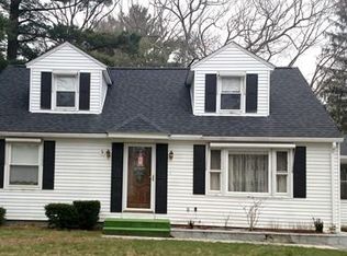 30 Brook Rd, Southbridge, MA 01550