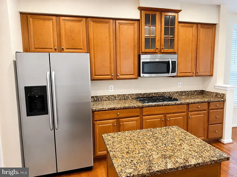 12489 Pfitzner Ct — Photo 4