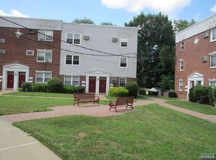 137 Hastings Ave #A, Rutherford, NJ 07070