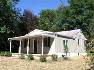 2251 Hollinger Rd, Lancaster, PA 17602