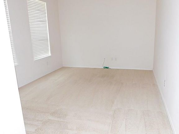4th image of 1530 Creek Springs Dr