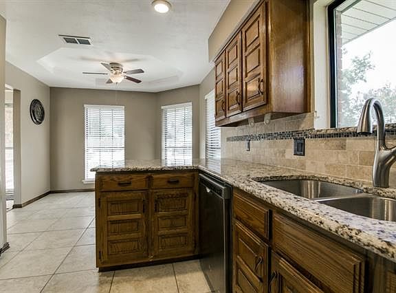 4th image of 2311 Highridge Dr