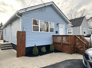 888 State Route 35, Laurence Harbor, NJ 08879
