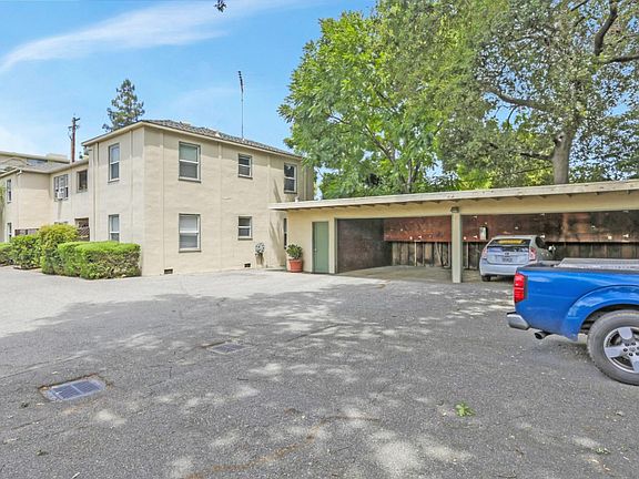 5th image of 523 Matadero Ave