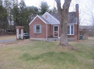 66 Overocker Rd, Poughkeepsie, NY 12603