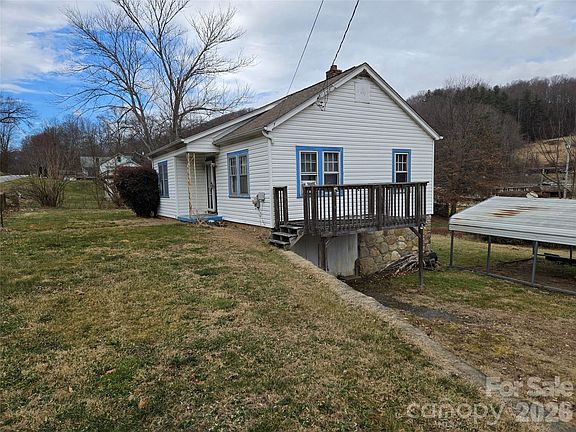 4th image of 1084 Old Balsam Rd