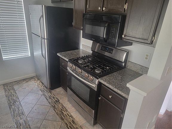 4th image of 4800 Nara Vista Way Unit 203