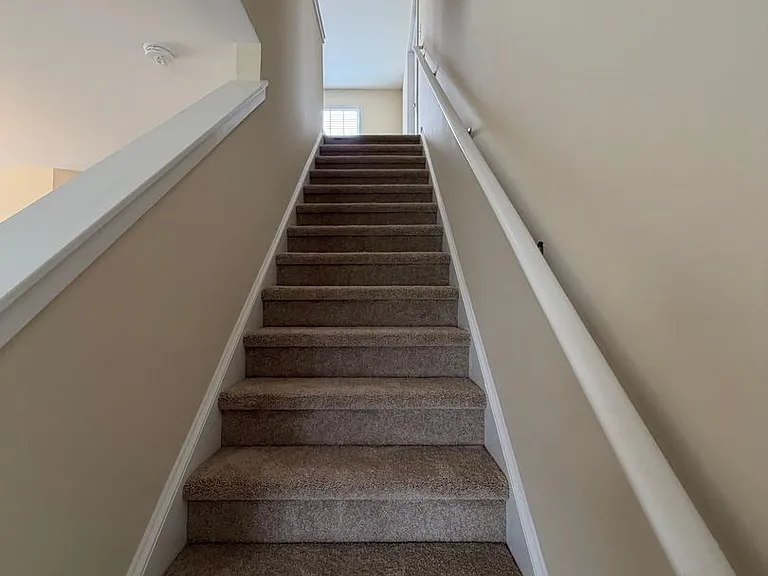 1328 Shaw Ave — Photo 16