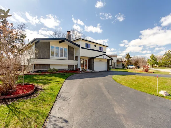 9836 Glendale Ln, Niles, IL 60714