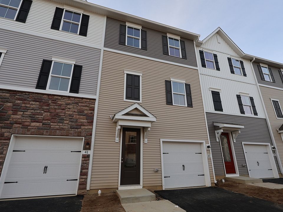1st image of 43 Basswood St