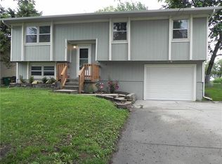 308 W Martin St, Edgerton, KS 66021
