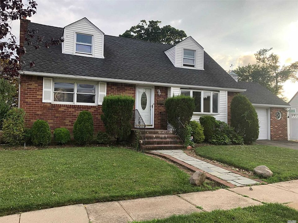1st image of 979 Mirabelle Ave