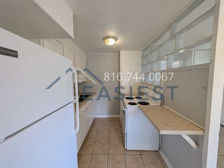 8832 N Forest Ave — Photo 6