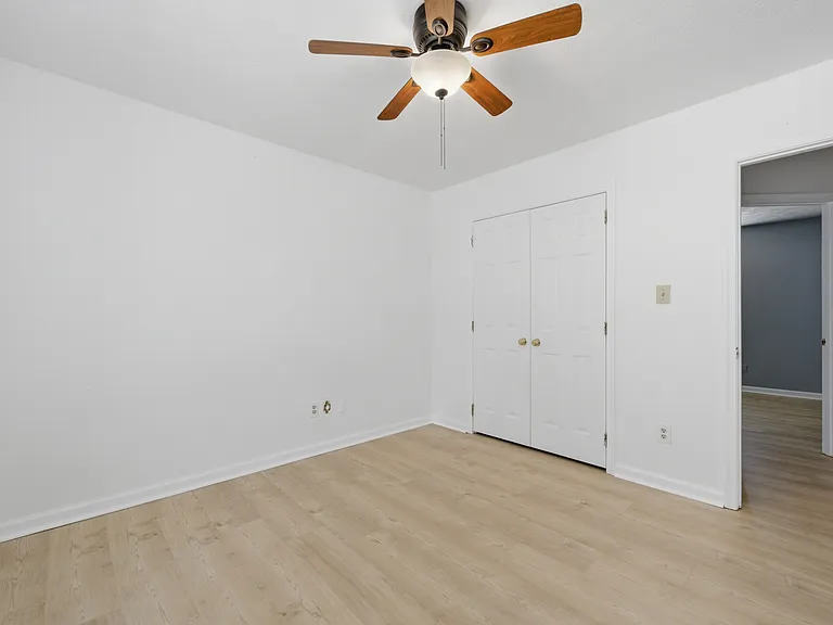 2 Compton Ct — Photo 4