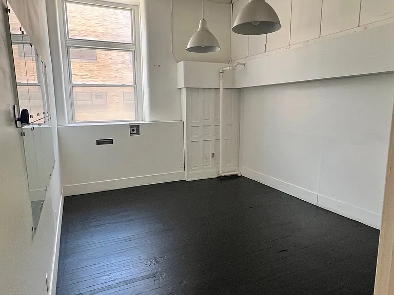1401 Central Pkwy #100 — Photo 13