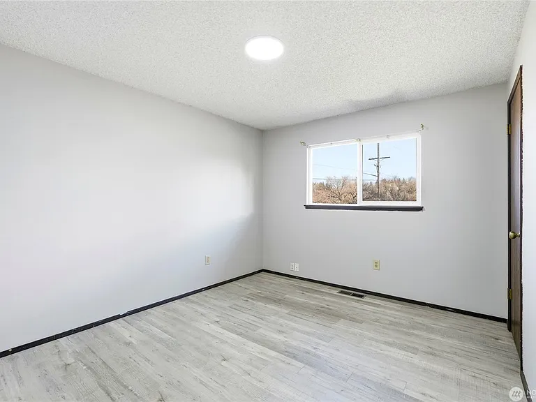 9926 59th Dr NE — Photo 21