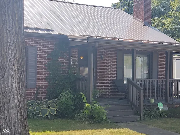 215 N Pierce St, St Paul, IN 47272