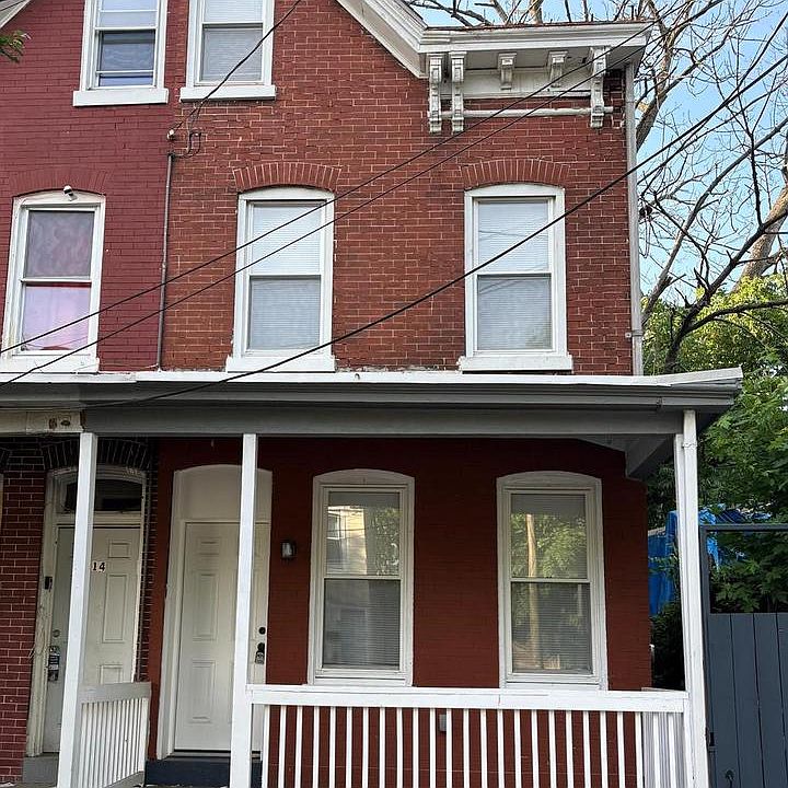 1st image of 16 Landing St