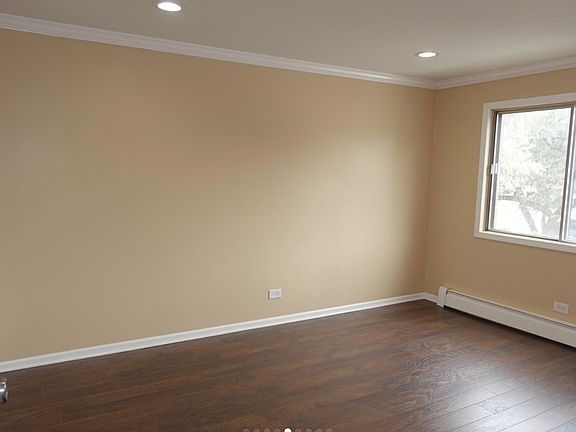 5th image of 629 W 65th St APT 3