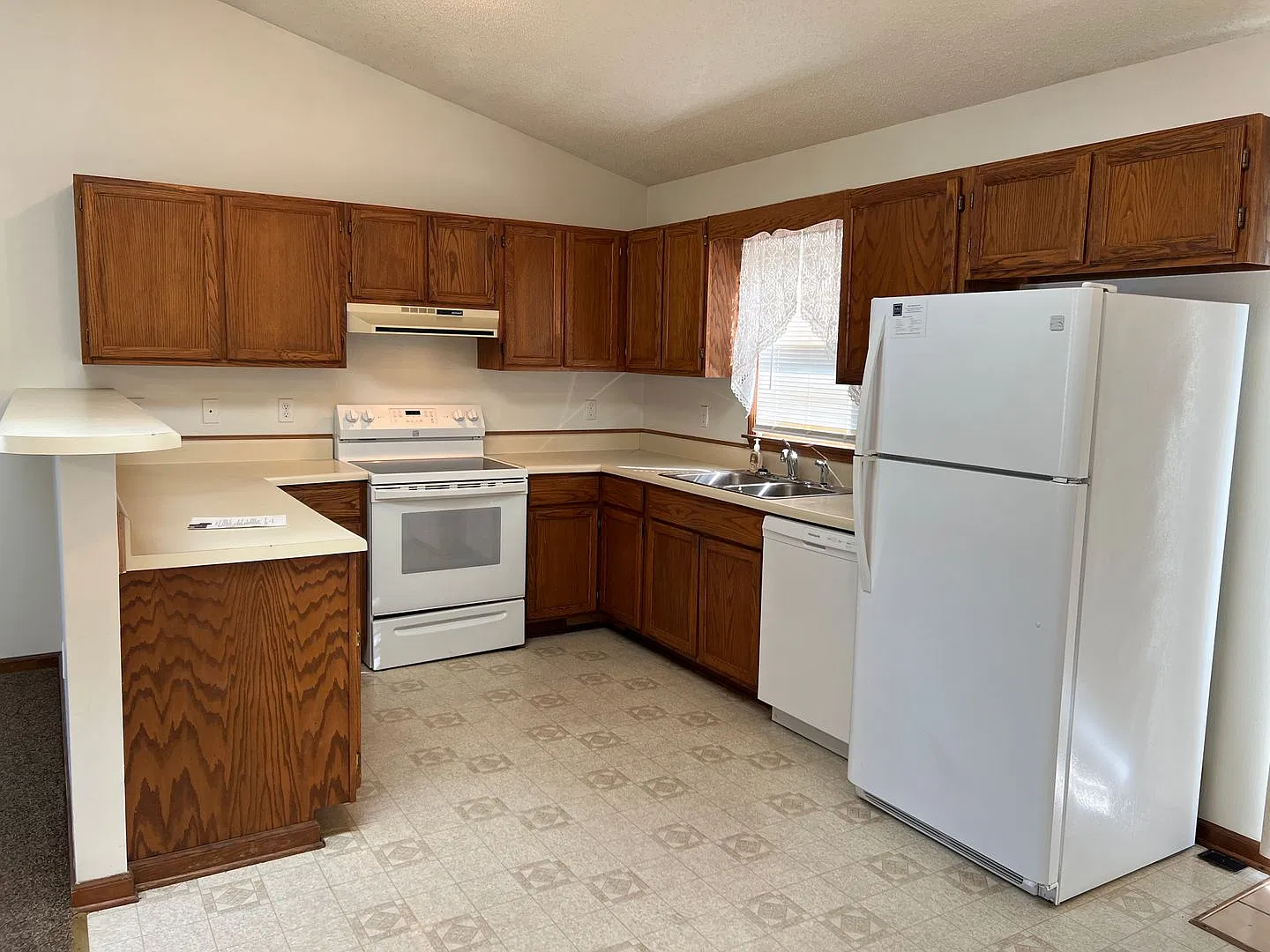 120 North Banks Drive — Photo 4