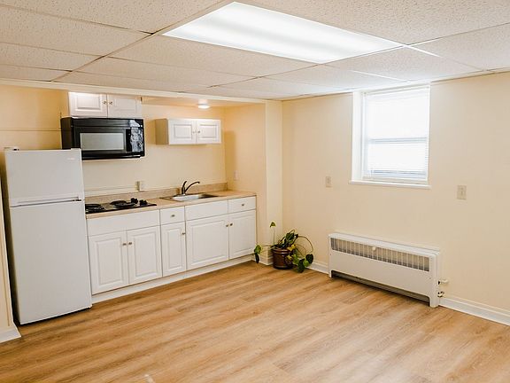 2nd image of 665 Columbia Tpke Unit 9