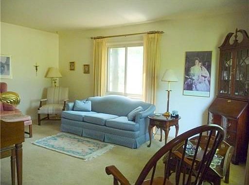 2nd image of 5543 Briar Glen Dr