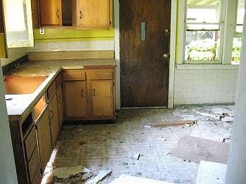 1st image of 1692 Lockwood