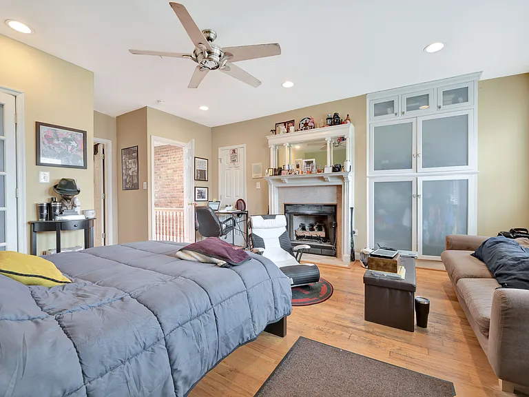3415 Brown St NW — Photo 25