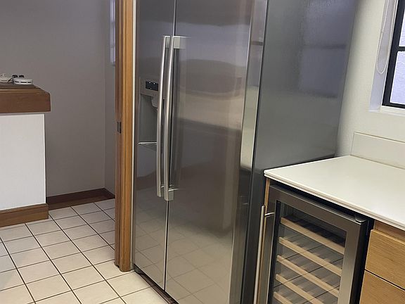 5th image of 8860 Villa La Jolla Dr #210-1
