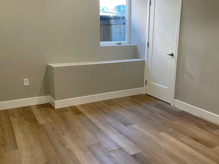Downstairs bedroom 1