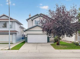 179 E Erin Park Dr SE, Calgary, AB T2B3L5