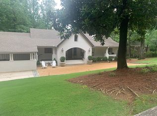3337 Sandhurst Rd, Mountain Brook, AL 35223