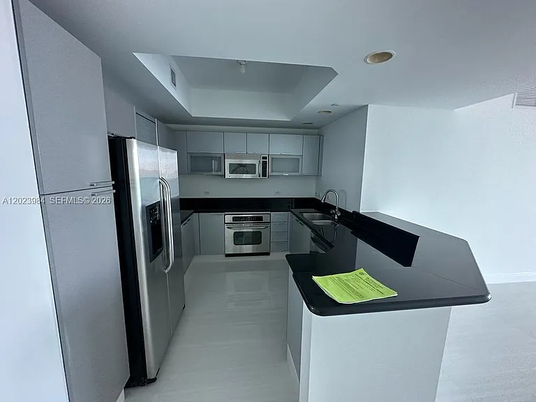 2650 Lake Shore Dr #1001 — Photo 8