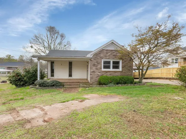 160 J St, Greer, SC 29651