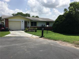 8 Scully Ct, Beverly Hills, FL 34465