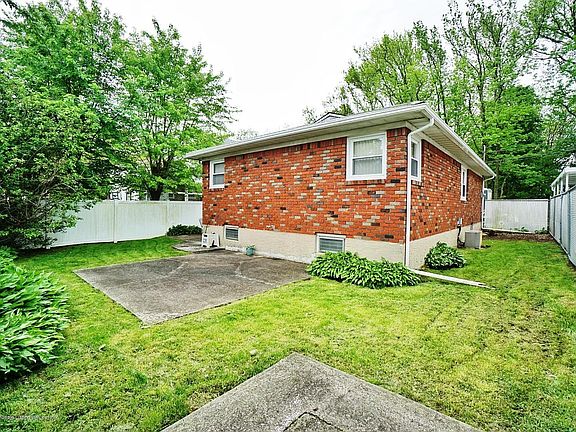 4th image of 59 Orchard Ln S