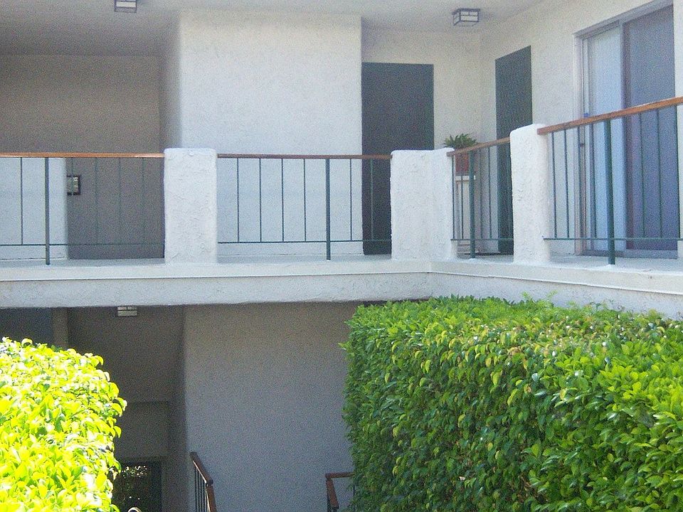 1st image of 3649 Glendon Ave APT 205