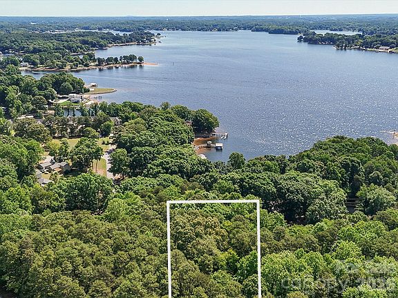 2nd image of 8793 Peninsula Dr