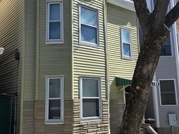 74 Wordsworth St, Boston, MA 02128