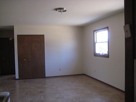 4th image of 11159 Landseer Dr